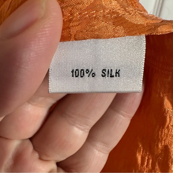 Talbots size 14 100% silk sleeveless top, orange, summer, lightweight, office - Picture 4 of 9